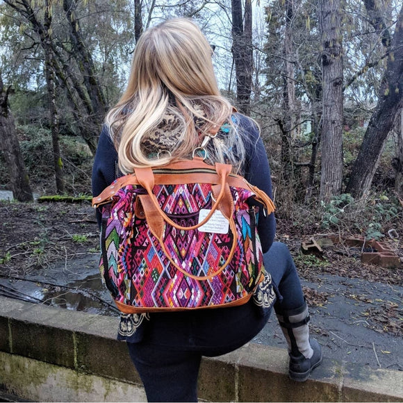 Perfect contrast with our wonderfully bright bag and the winter background
