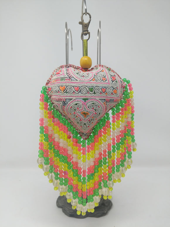 LARGE HEART WITH FRINGE GREEN/PINK/YELLOW